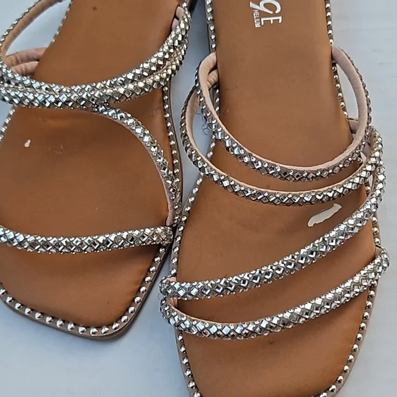 Rouge helium sandle - Picture 5 of 6